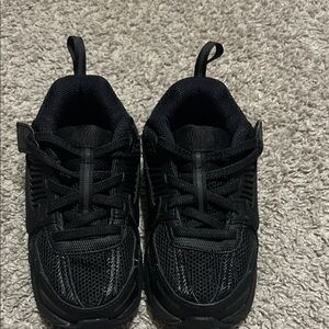 Nike Kids Black Sneakers